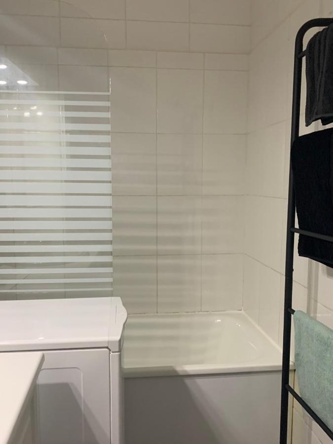 Joli Appartement En Plein Centre Libourne Exteriér fotografie